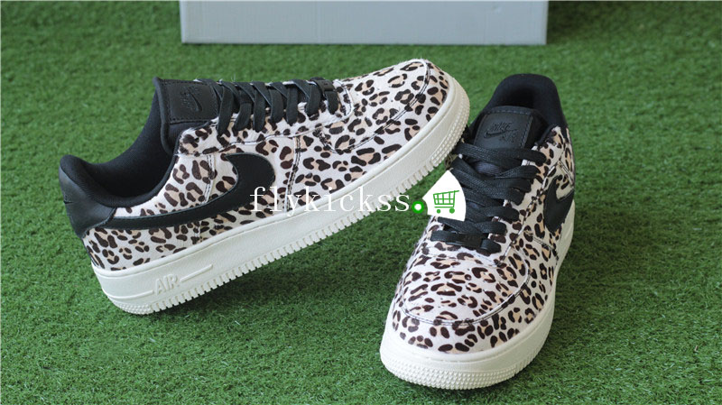 Air Force 1 07 LX Animal Print Pack